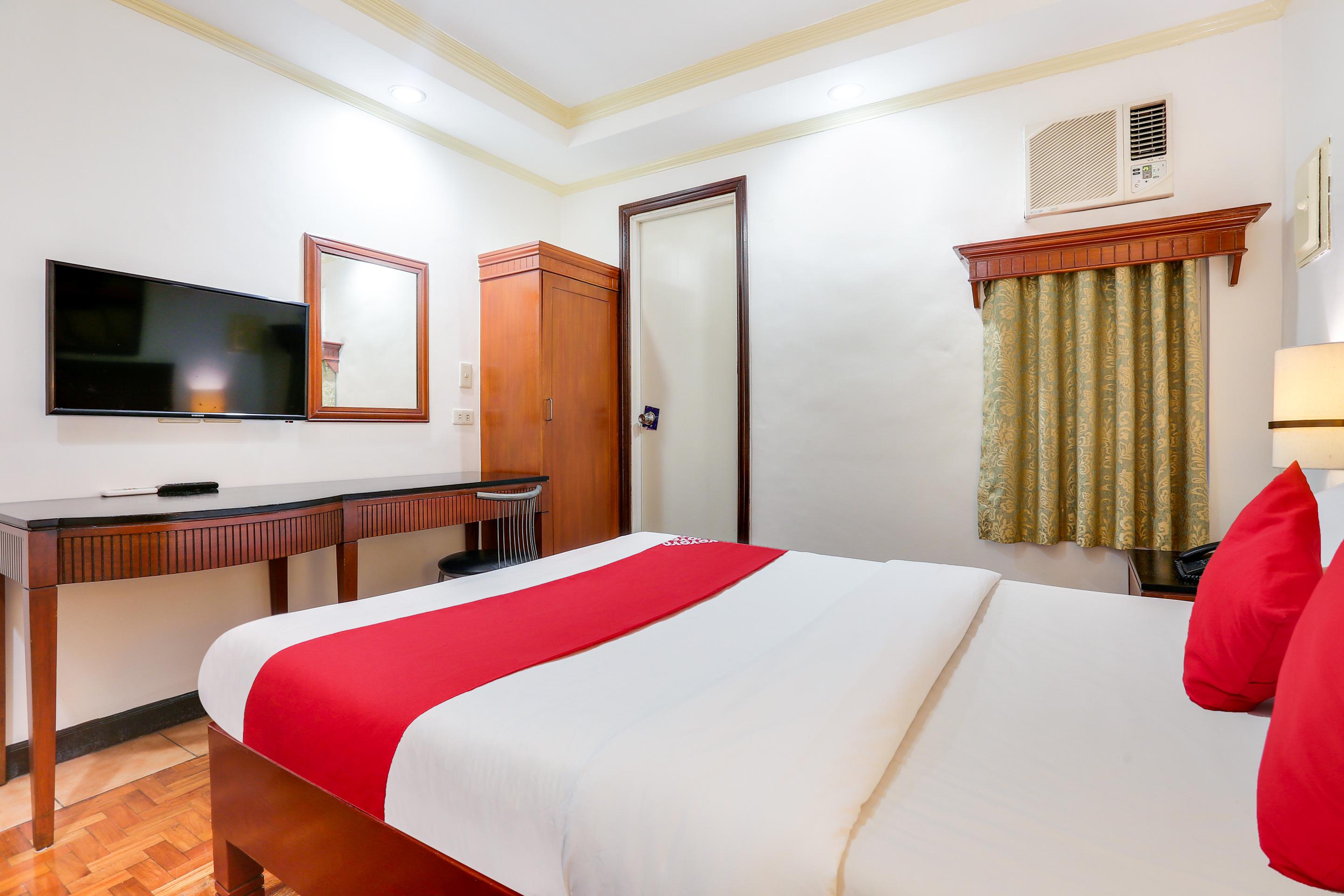OYO 406 Royal Parc Inn & Suites Quezon City Exterior foto