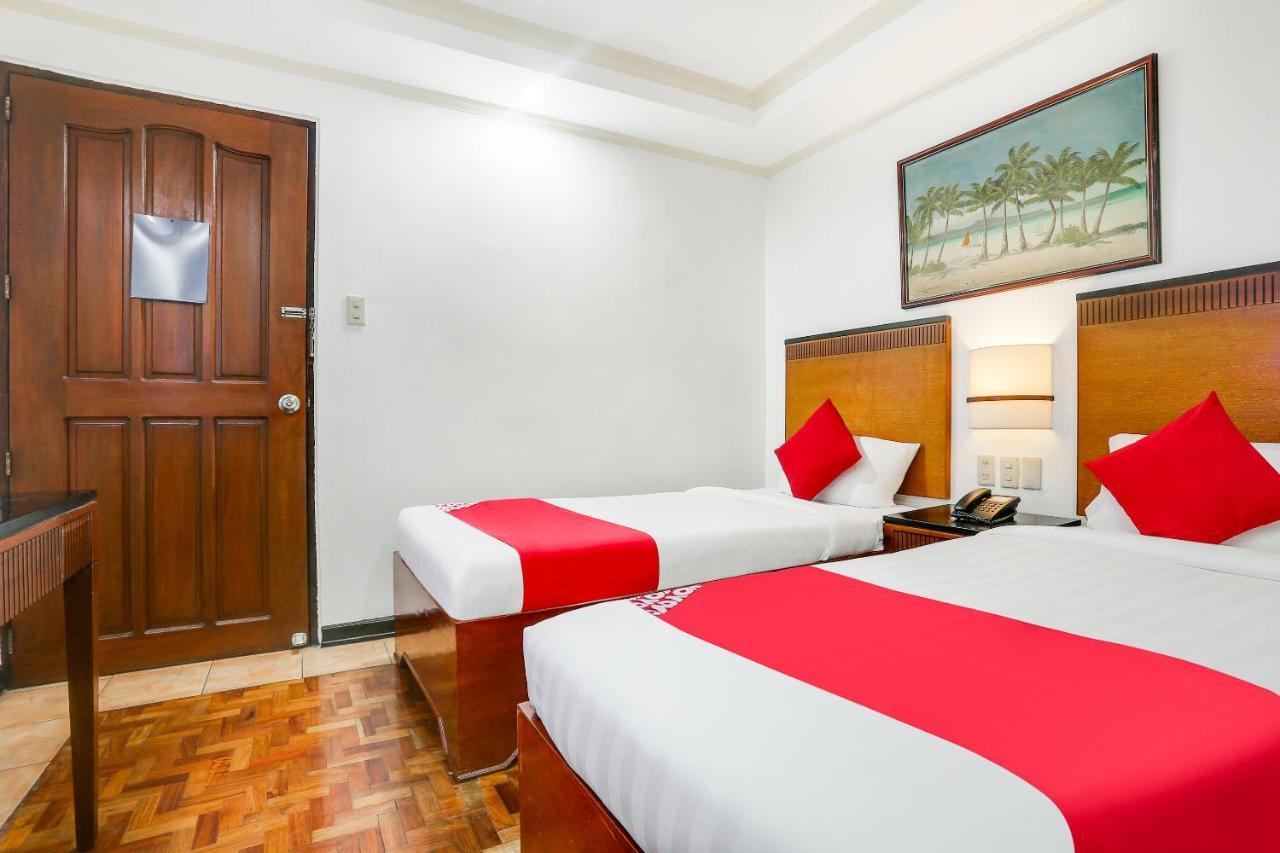 OYO 406 Royal Parc Inn & Suites Quezon City Exterior foto